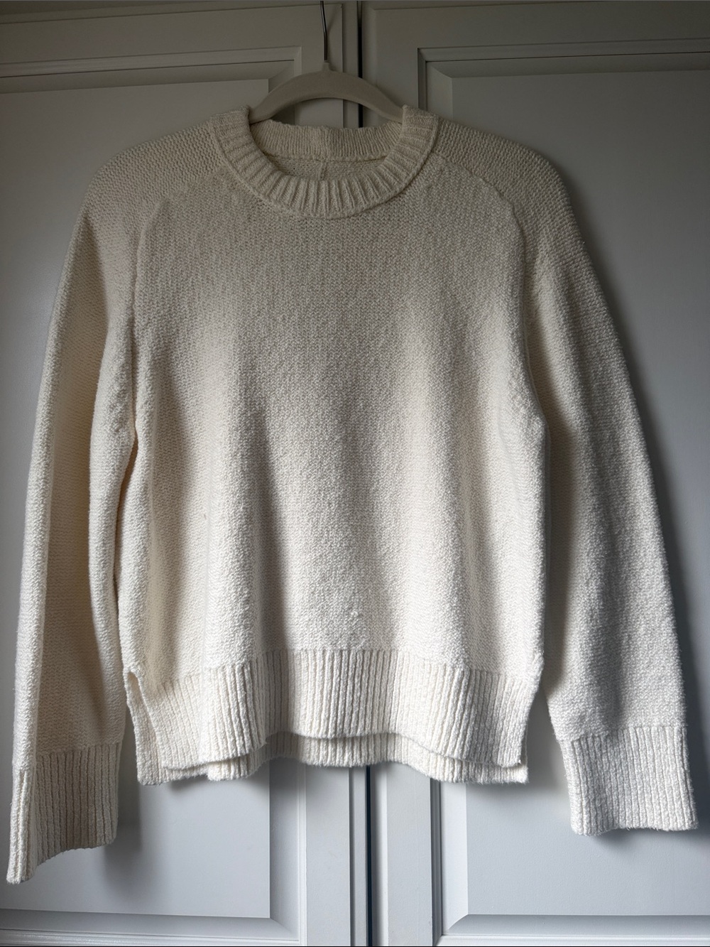 Madeline Abercrombie & Fitch Cream Crewneck Sweater